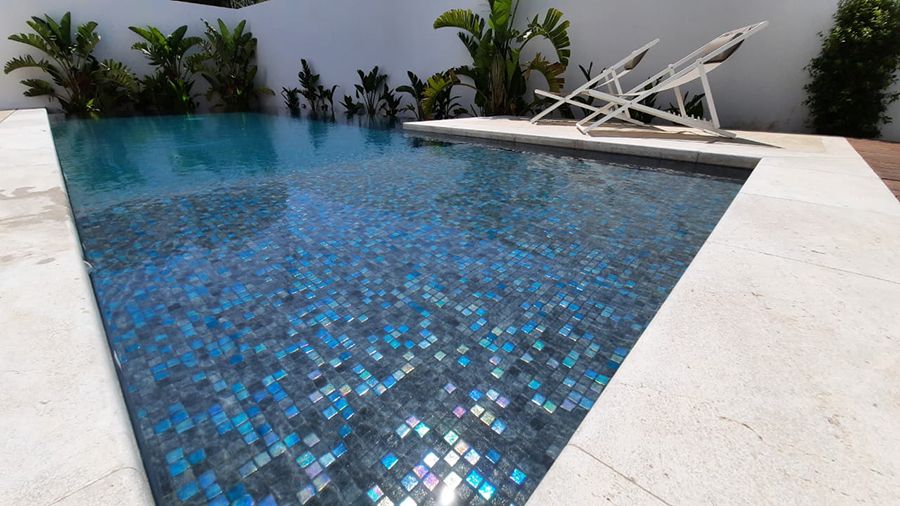 LENA Szürke Kültéri Medence Mozaik Burkolat